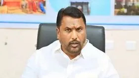 దళితులు ధర్నా చేసిన ప్రాంతాన్ని పసుపు నీళ్లతో శుద్ధి చేయడమా?