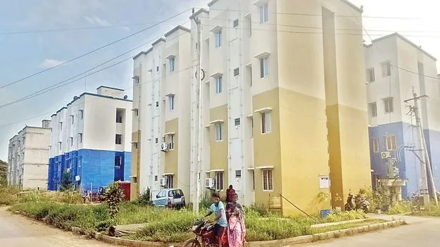 టిడ్కో కాలనీల్లో  జీవనోపాధి కేంద్రాలు