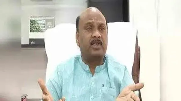 దక్షిణాఫ్రికా పర్యటనలో బిజీబిజీగా అయ్యన్నపాత్రుడు..