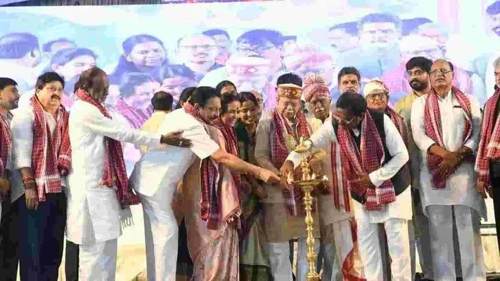 మాజీ గవర్నర్‌ బండారు దత్తాత్రేయ ఆధ్వర్యంలో అలయ్‌ బలయ్‌