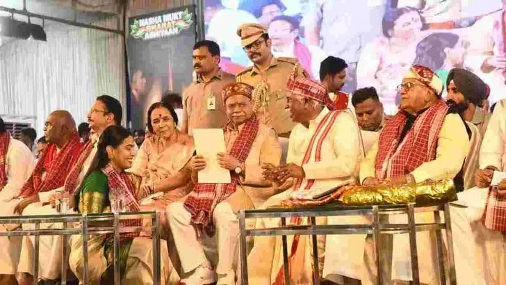 మాజీ గవర్నర్‌ బండారు దత్తాత్రేయ ఆధ్వర్యంలో అలయ్‌ బలయ్‌