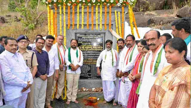 అద్భుత వేంకటేశ్వరస్వామిని దర్శించుకున్న భట్టి విక్రమార్క