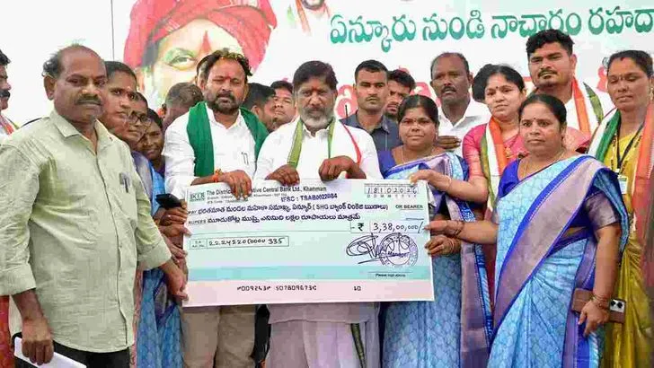 అద్భుత వేంకటేశ్వరస్వామిని దర్శించుకున్న భట్టి విక్రమార్క