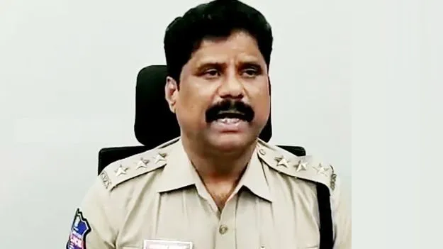  దేశంలో తొలిసారి బినామీ యాక్ట్ కింద మాజీ డీఎస్పీ భీమ్‌రెడ్డితో పాటు 8 మందిపై కేసులు నమోదు
