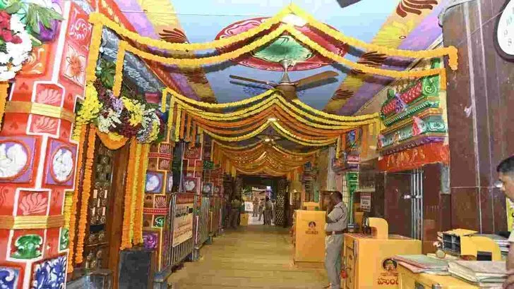 ఇంద్రకీలాద్రిపై ప్రారంభమైన శరన్నవరాత్రి ఉత్సవాలు