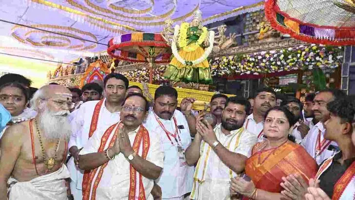ఇంద్రకీలాద్రిపై ప్రారంభమైన శరన్నవరాత్రి ఉత్సవాలు