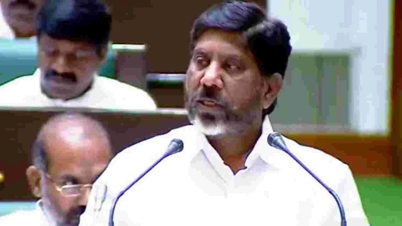 దళితులు నడిస్తే శుద్ధిచేస్తారా?
