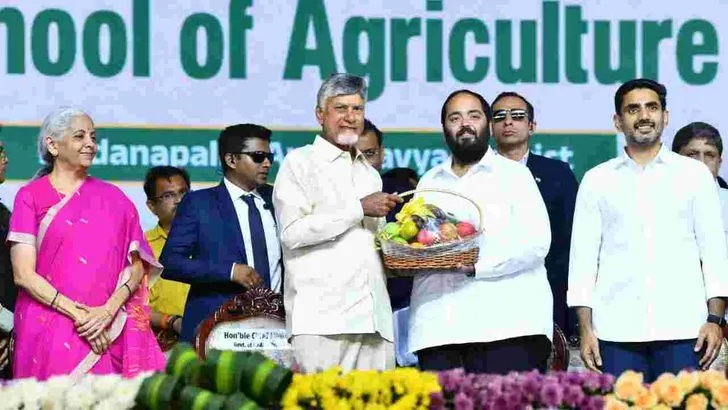 రాయలసీమ కరువు సీమ కాదు.. సిరుల సీమ: సీఎం చంద్రబాబు 