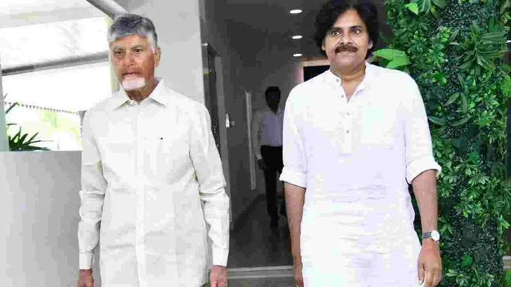 ఏపీ సీఎం చంద్రబాబుతో డిప్యూటీ సీఎం పవన్ కల్యాణ్ భేటీ 