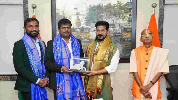 సీఎం రేవంత్ సమక్షంలో విద్యార్థుల బ్రేక్‌ఫాస్ట్ స్కీమ్‌పై ఒప్పందం..