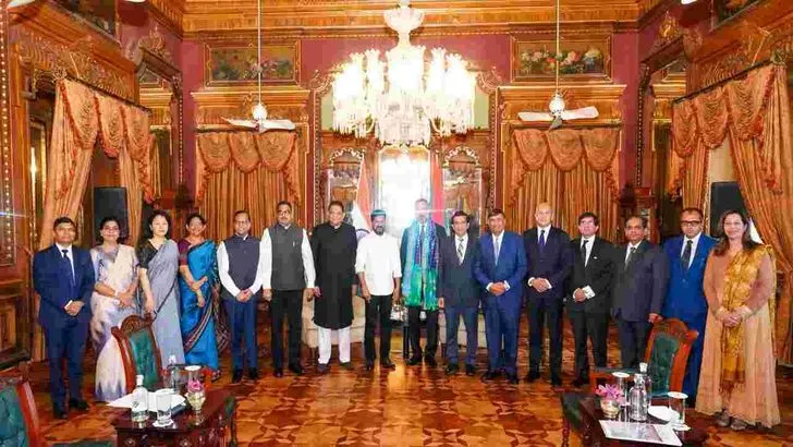 ప్రిన్స్ రహీమ్ ఆగాఖాన్Vతో సీఎం రేవంత్ రెడ్డి భేటీ