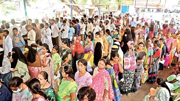    సేవలకు సుస్తీ 