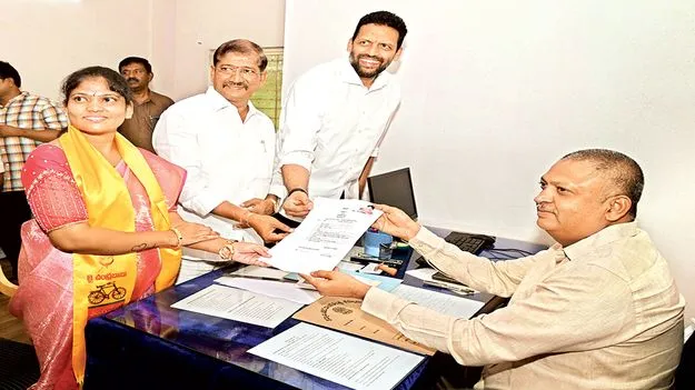 పుర పోరుకు సై