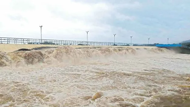 గోదారికి భారీ వరద!