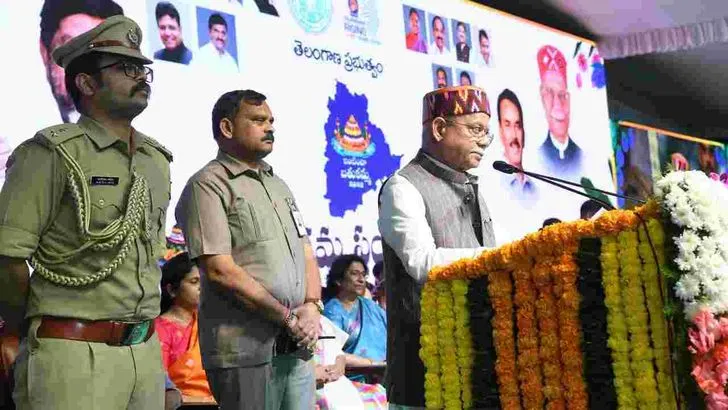 హైదరాబాద్ ట్యాంక్‌బండ్‌పై ఘనంగా సద్దుల బతుకమ్మ సంబరాలు.. ప్రత్యేక ఆకర్షణగా రష్మిక