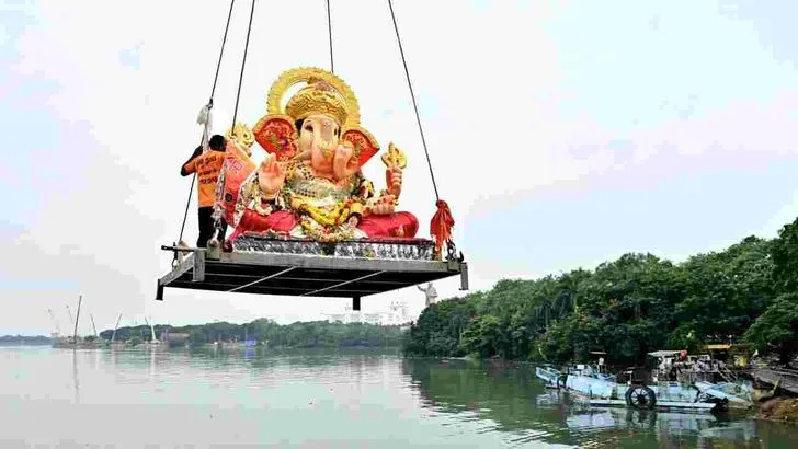 ఖైరతాబాద్ వినాయకుడి నిమజ్జనానికి సర్వం సిద్ధం