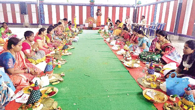  ఘనంగా సామూహిక మంగళ గౌరీ వ్రతాలు