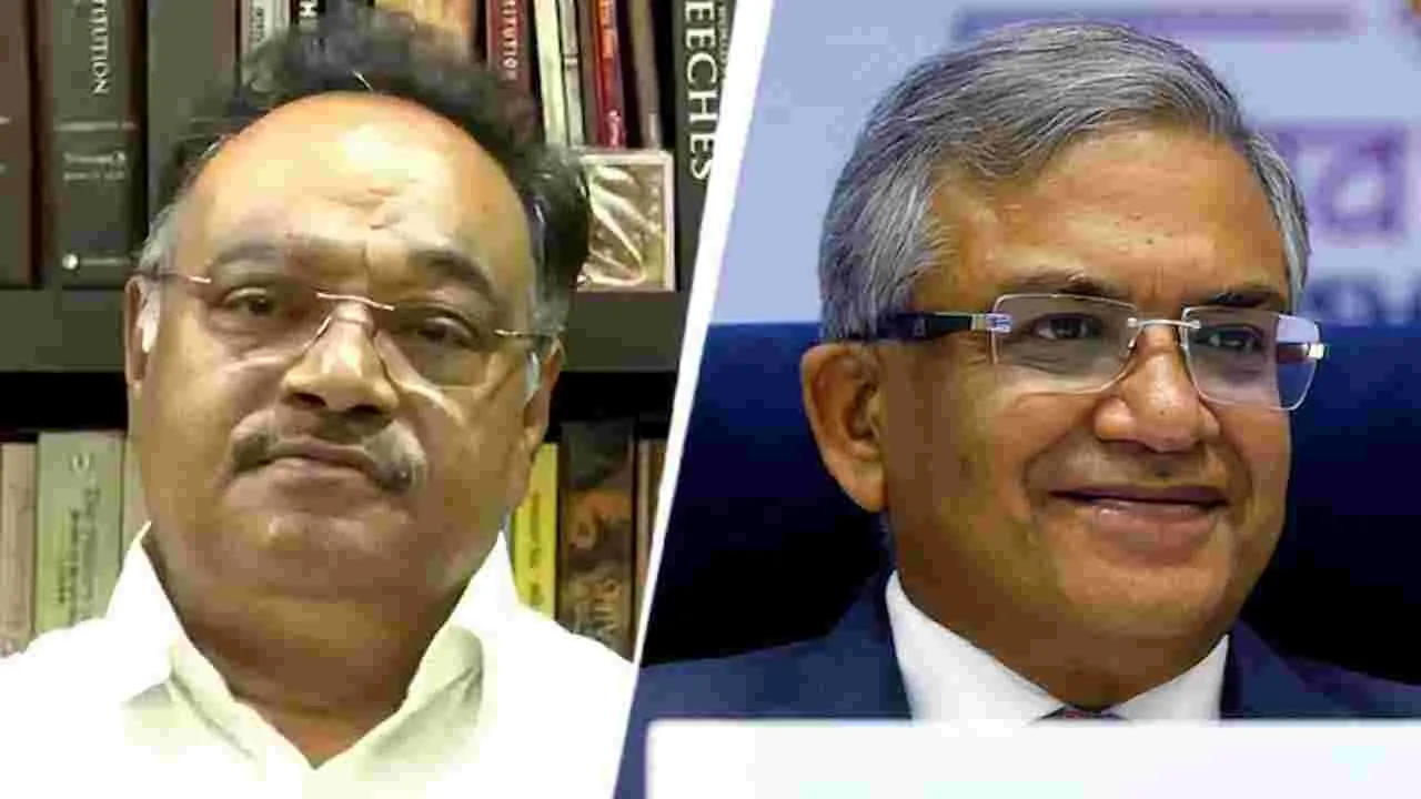 సీఈసీ జ్ఞానేశ్ కుమార్‌కు పద్మభూషణ్ ఇవ్వాలి: బెంగాల్ బీజేపీ అధ్యక్షుడు సామిక్ భట్టాచార్య