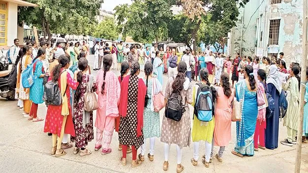 మరో 30 రోజులు సమ్మె కొనసాగింపు 