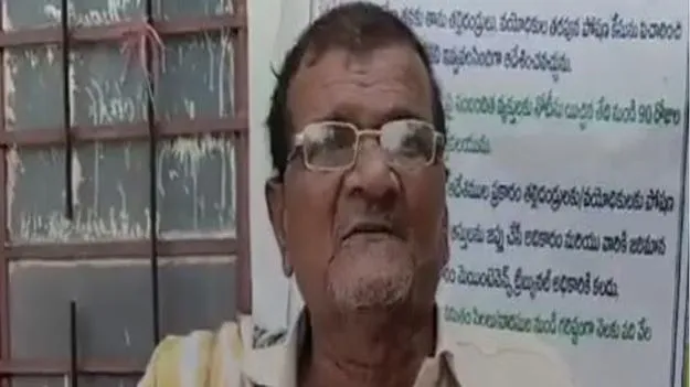 రెక్కలు ముక్కలు చేసి ఆస్తులు పంచితే.. రోడ్డుపై పడేశారు!