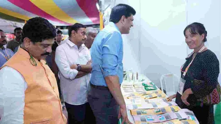 విజయవాడ ఉత్సవ్‌లో పాల్గొన్న కేంద్రమంత్రి పెమ్మసాని, దర్శకుడు రాఘవేంద్రరావు