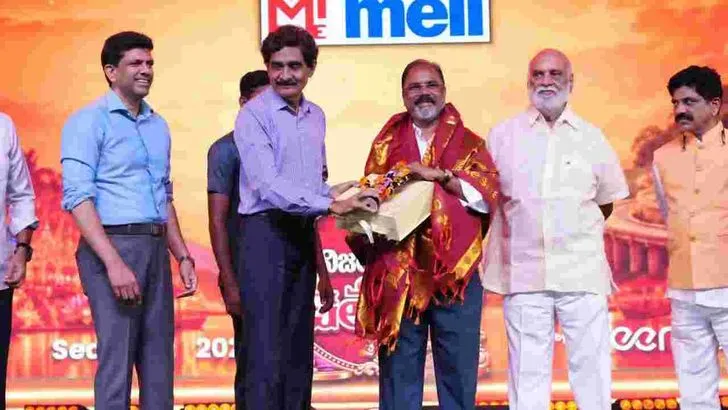 విజయవాడ ఉత్సవ్‌లో పాల్గొన్న కేంద్రమంత్రి పెమ్మసాని, దర్శకుడు రాఘవేంద్రరావు