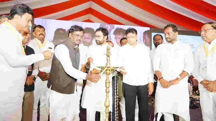 మెదక్ జిల్లాలో అమూల్ డెయిరీ ప్లాంట్‌కు భూమిపూజ.. పాల్గొన్న కిషన్‌రెడ్డి