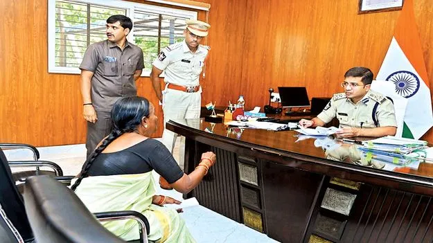 కుటుంబ సభ్యులే వేధిస్తున్నారు..