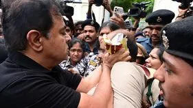 మహిళా ఎమ్మెల్యేలపై దాడి చేస్తారా?