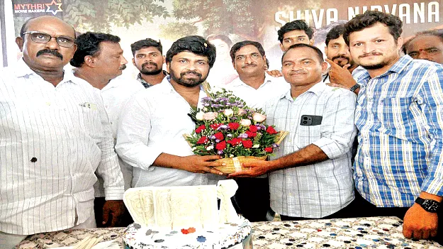  అయ్యప్ప ఆశీస్సులతోనే ఇరుముడి తీశా