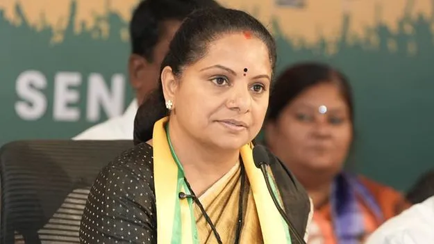 మిస్టర్‌ డీజీపీ.. మీ కోడళ్లను అంటే ఇలానే వదిలేస్తారా?