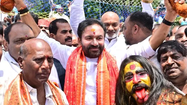 వైభవంగా తెలంగాణ గంగ తెప్పోత్సవం