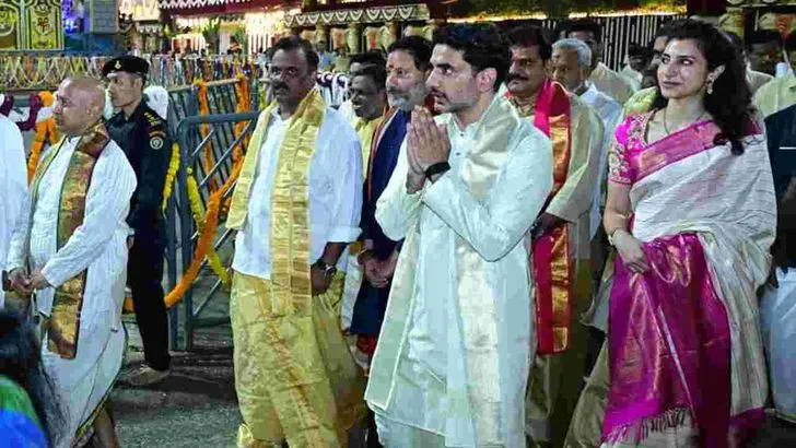 నేత్రపర్వంగా శ్రీవారి సాలకట్ల బ్రహ్మోత్సవాలు.. పట్టువస్త్రాలను సమర్పించిన సీఎం చంద్రబాబు   