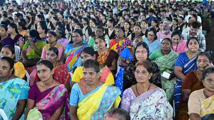 అమరావతిలో ఎల్వీ ప్రసాద్ కంటి ఆసుపత్రికి సీఎం చంద్రబాబు శంకుస్థాపన