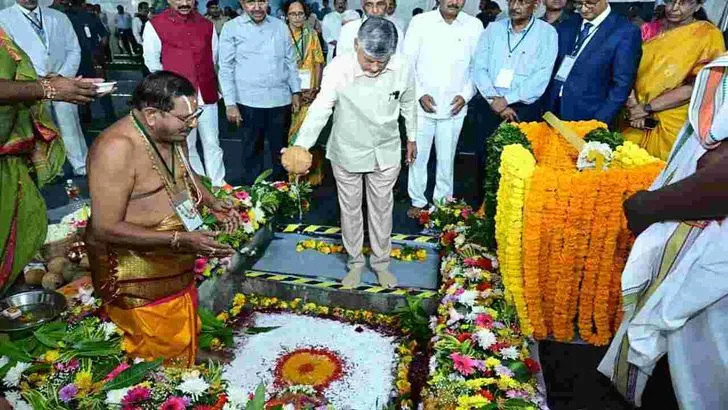 అమరావతిలో ఎల్వీ ప్రసాద్ కంటి ఆసుపత్రికి సీఎం చంద్రబాబు శంకుస్థాపన
