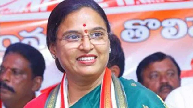 ప్రజా ప్రదేశాల్లో ఎమ్మెల్యేలు బాధ్యతాయుతంగా వ్యవహరించాలి: ఎమ్మెల్యే పద్మావతి