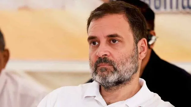 ఐడీబీఐ బ్యాంక్ ప్రైవేటీకరణపై రాహుల్ గాంధీ ఆగ్రహం.. ఉద్యోగులకు మద్దతు