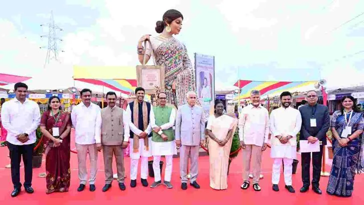 విజయవాడలో జాతీయ సరస్ మేళాను ప్రారంభించిన రాష్ట్రపతి ముర్ము