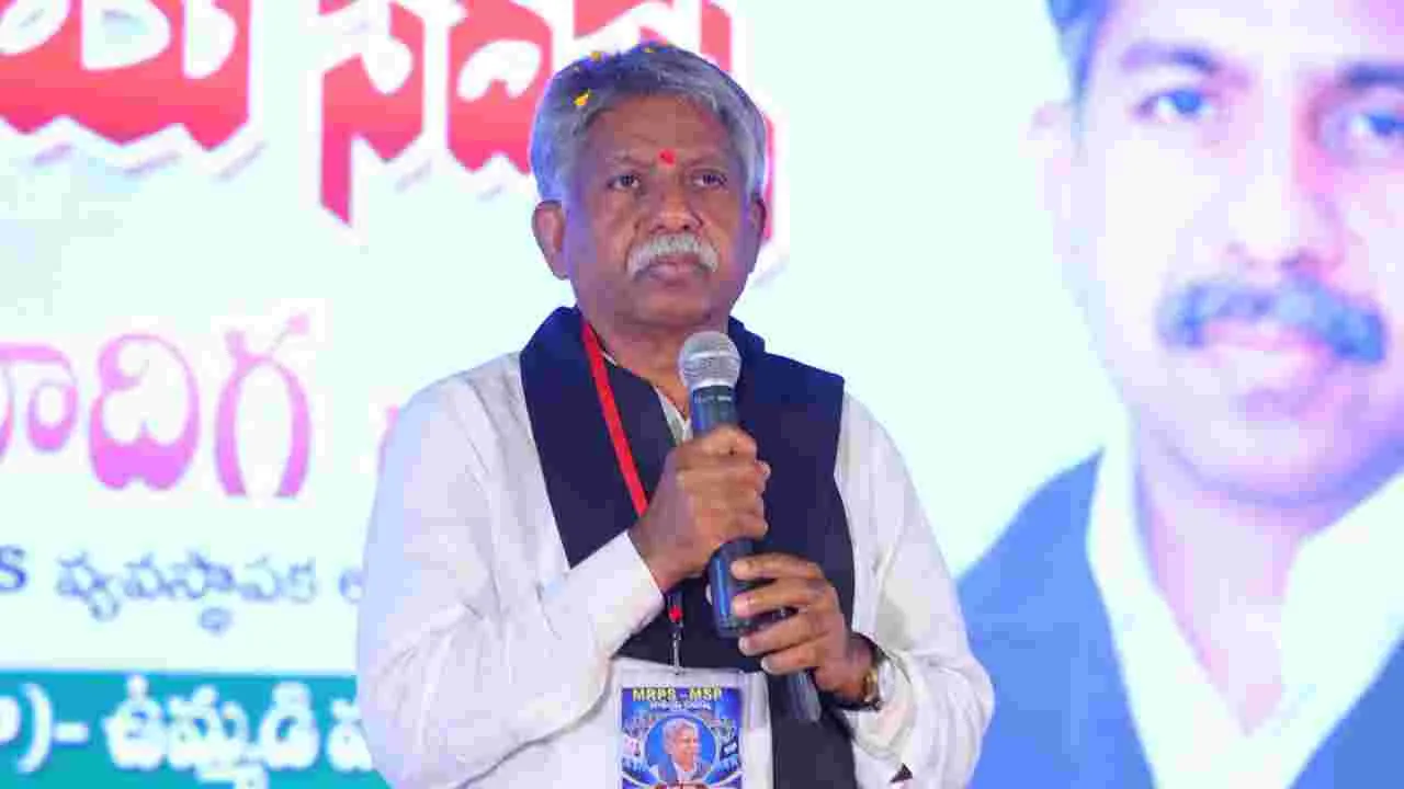 స్పీకర్‌పై బీఆర్‌ఎస్‌ ఎమ్మెల్సీ కుల దురహంకార వ్యాఖ్యలు