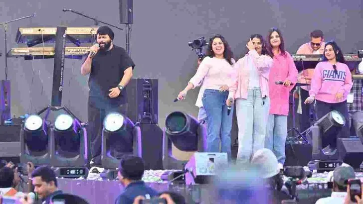 హైదరాబాద్‌లో పింక్ పవర్ రన్ 3.0 భారీగా పాల్గొన్న నగరవాసులు 