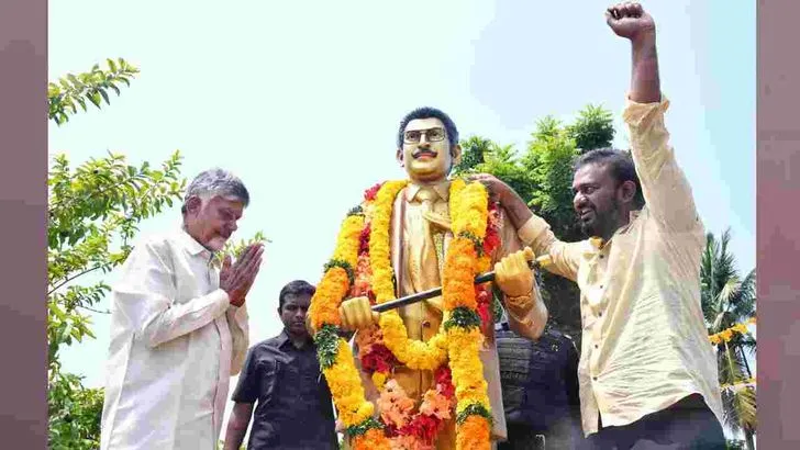 ఏపీలో 3 లక్షల ఇళ్ల నిర్మాణానికి శ్రీకారం.. పాల్గొన్న శివరాజ్ సింగ్ చౌహాన్, చంద్రబాబు