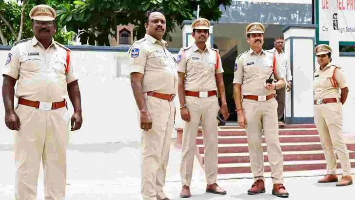 తెలంగాణలో ప్రశాంతంగా నీట్ పీజీ పరీక్ష.. భారీ పోలీస్ బందోబస్తు