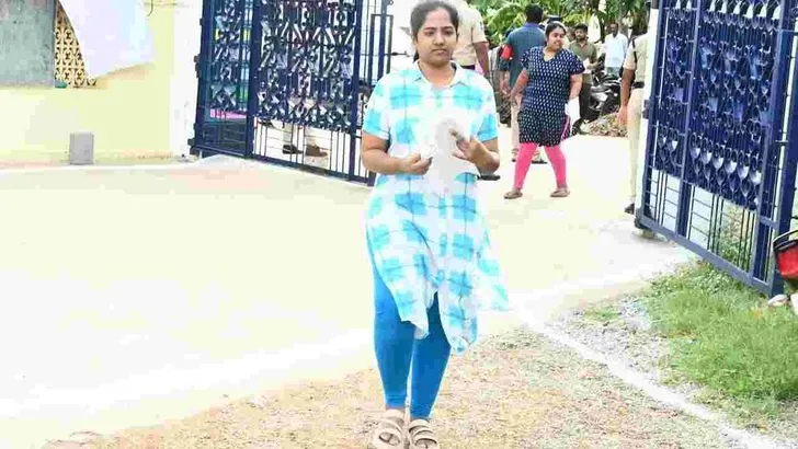 తెలంగాణలో ప్రశాంతంగా నీట్ పీజీ పరీక్ష.. భారీ పోలీస్ బందోబస్తు