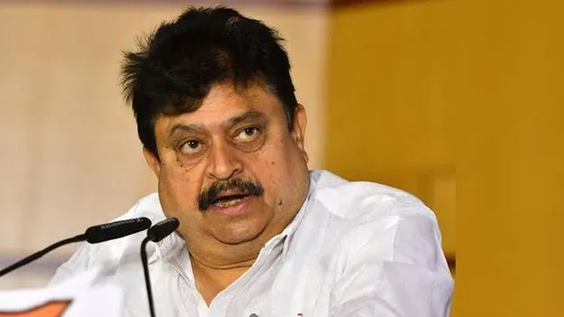 ఏ ప్రభుత్వమైనా టైటిల్ మారింది తప్ప.. దోపిడీ విధానాలు మారలేదు: టీబీజేపీ చీఫ్