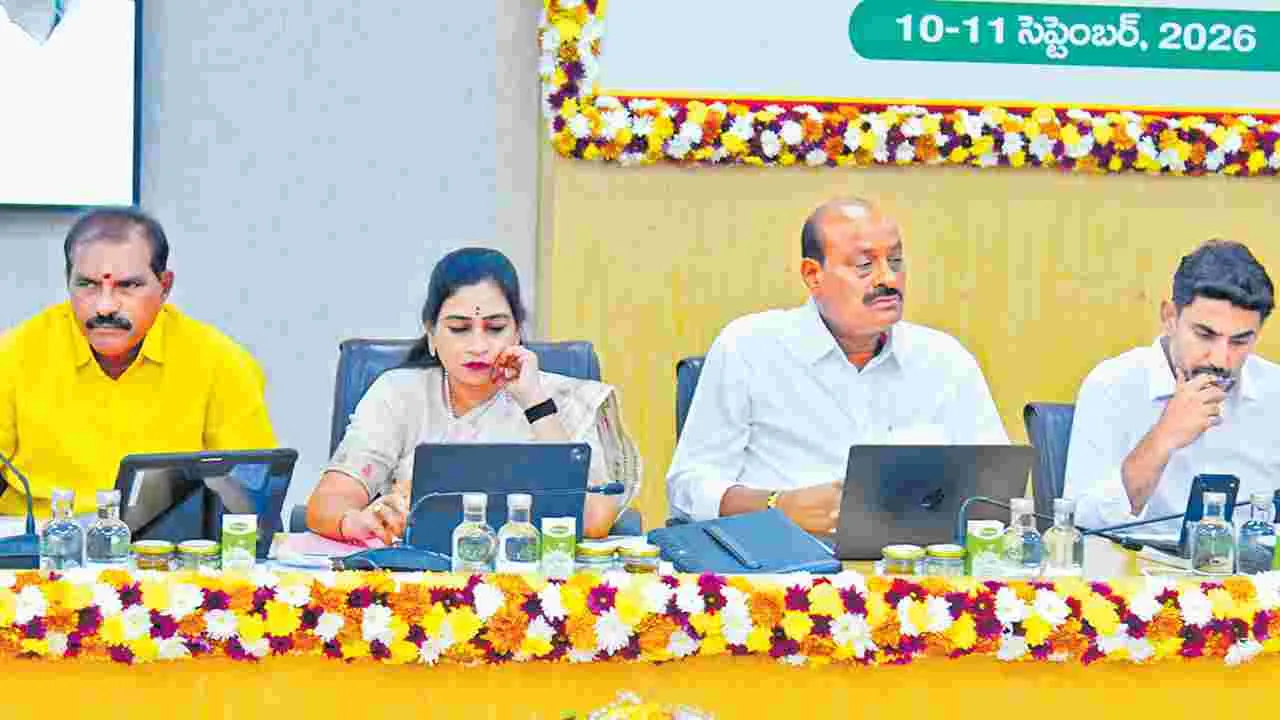 తగ్గిన నేరాలు.. పెరిగిన ఆన్‌లైన్‌ మోసాలు
