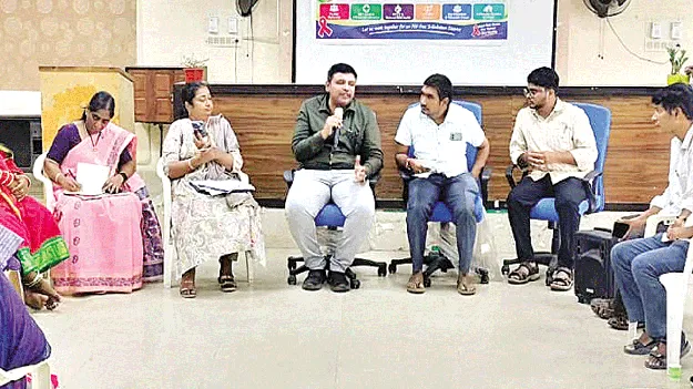 మెరుగైన సేవలు అందించండి: డీఎంహెచ్‌వో