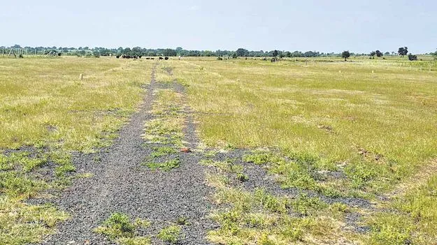 ఫామ్‌ల్యాండ్‌ వెంచర్లలో గప్‌చుప్‌