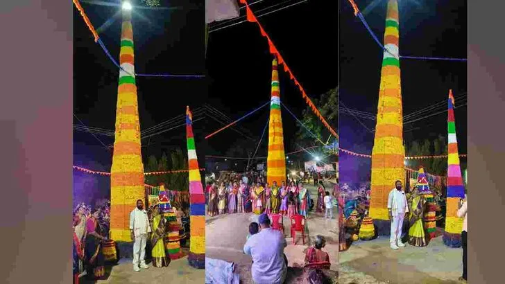 ఖమ్మం జిల్లాలో సందడిగా బతుకమ్మ వేడుకలు