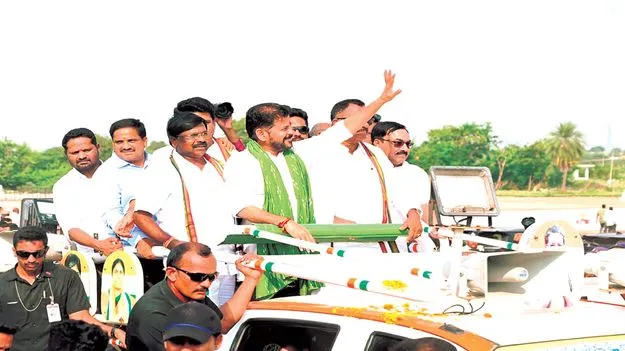 స్వగ్రామంలో దసరా
