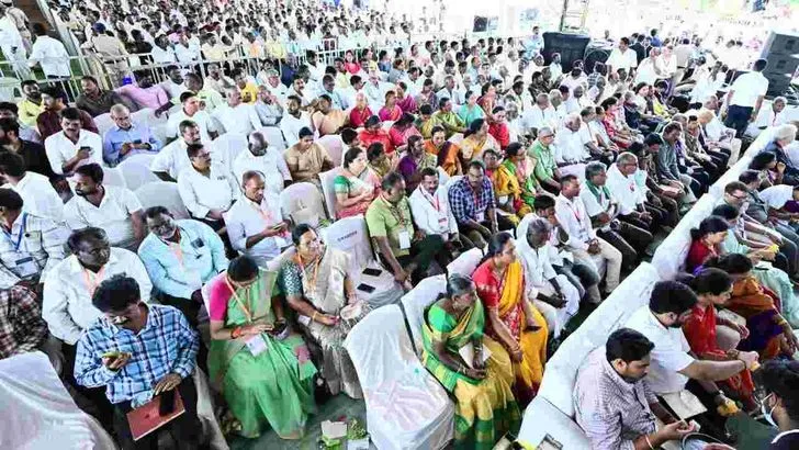 గౌర్మెట్‌ పాప్‌కార్నికా సంస్థ విత్తనాన్ని ఆవిష్కరించిన ఉపరాష్ట్రపతి
